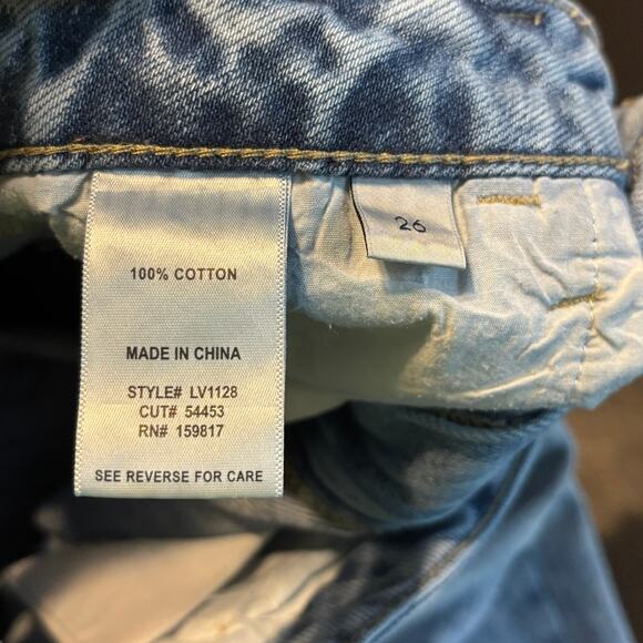 Altar’d State Women’s Straight Leg Jeans Size 26 Raw Hem Distressed Denim - Picture 7 of 7